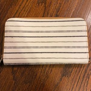 Thirty-One "All About the Benjamins" wallet - used